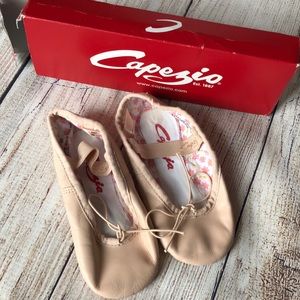 Capezio Daisy Ballet Slippers 9.5